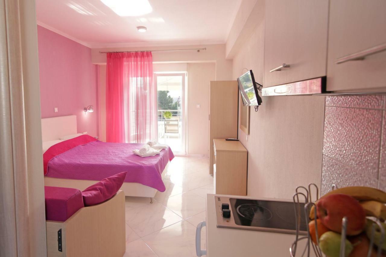 Mavridis Rooms 2 Nikiti  Eksteriør billede